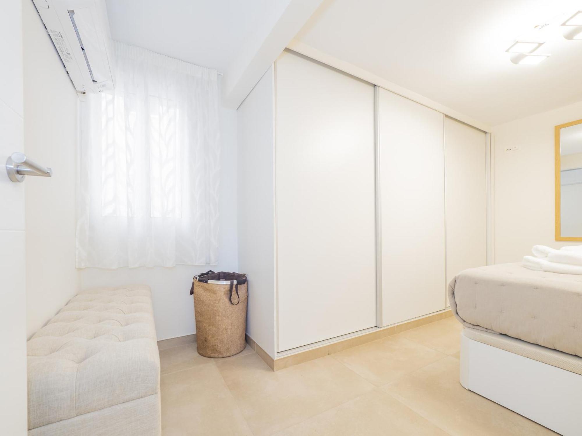 Cubo's Oceanview & Free Parking